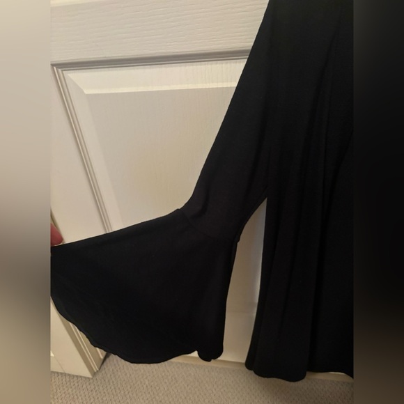 Black flare sleeve cardigan - Picture 2 of 2